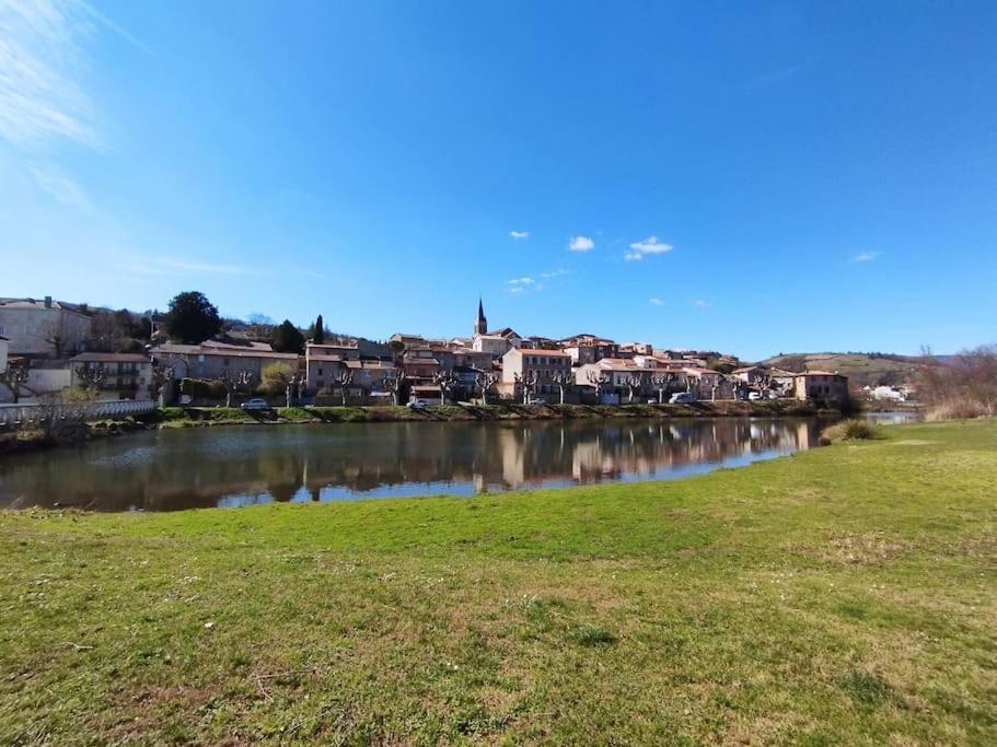 Holiday home Maison Vue Sur L'eau Avec Jardin La Coulee Douce Saint-Pierre-de-Boeuf